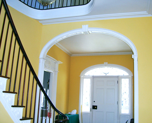James Vanderpool Federal Style Staircase with Arch, contemporary to Livingston House